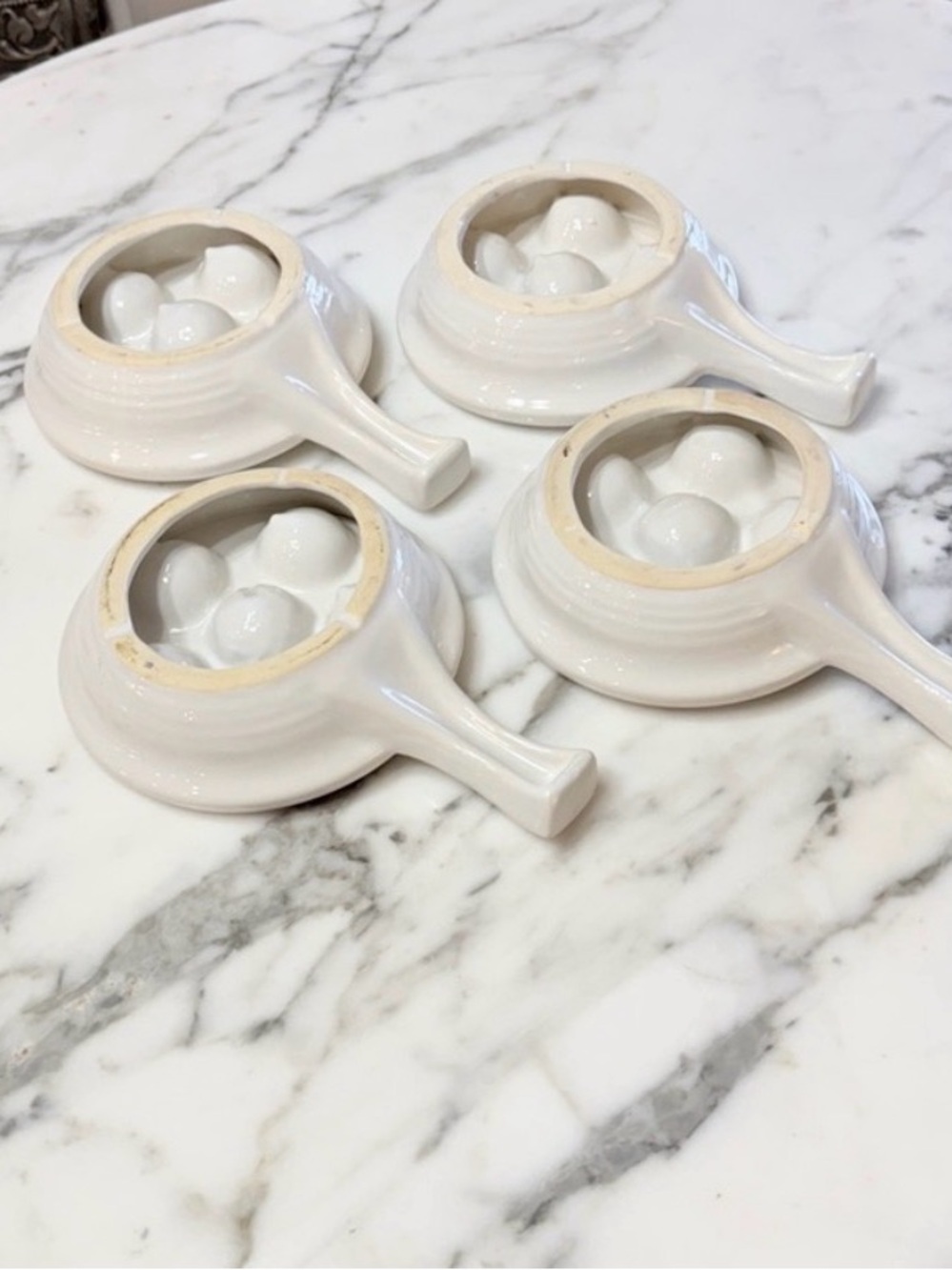Set of 4 White French Ceramic Escargot Bakers – 6‑Well Vintage Serveware - Picture 7 of 15